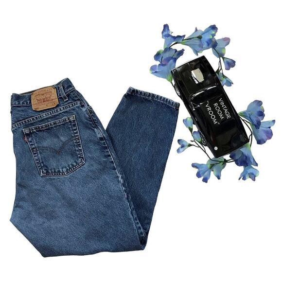 Vintage Levi's Tapered Jeans for Women Size 16 - Picture 1 of 9